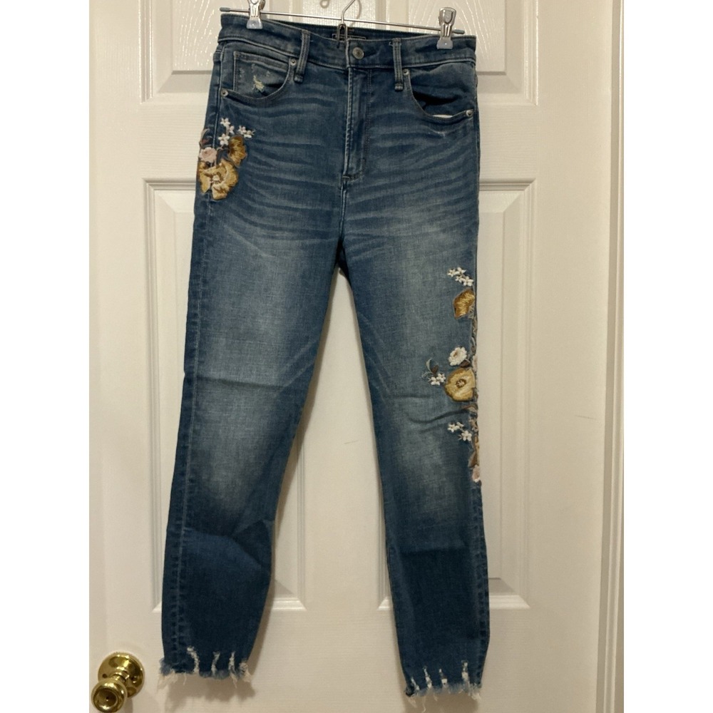 Abercrombie & Fitch Super Skinny Ankle High Rise Star Embroidered 4/27‎ Distress - Picture 2 of 10